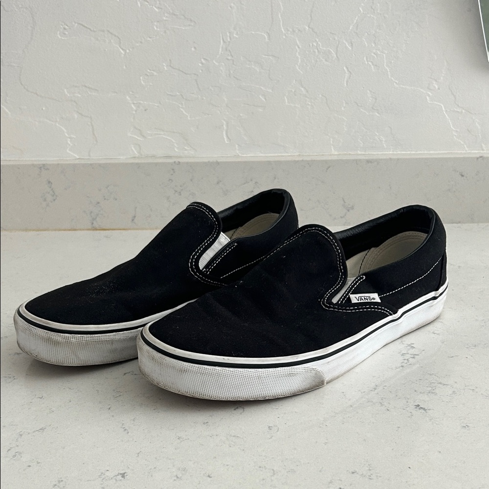 Vans Authentics Black Slip-On